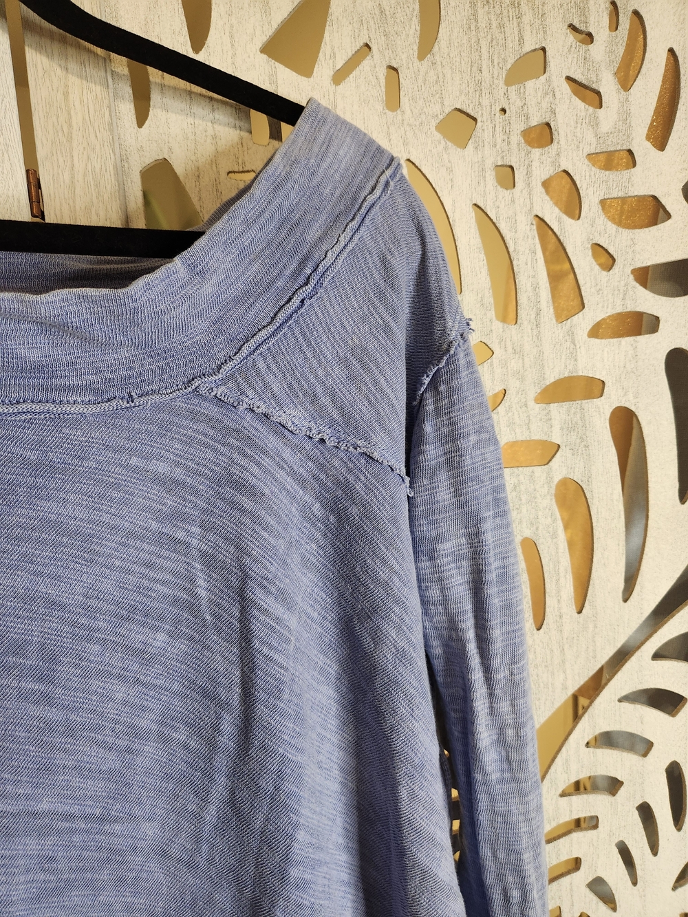 Label Inside Garment - Picture 8 of 12
